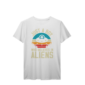 Camisa T-Shirt Prime Just A boy Who Believes in Aliens
