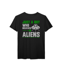 Camiseta T-Shirt Prime Apenas um garoto que acredita em alienígenas