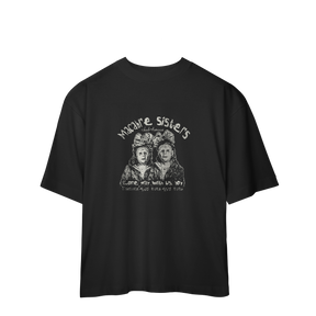 Camiseta Oversized Macabre Sisters